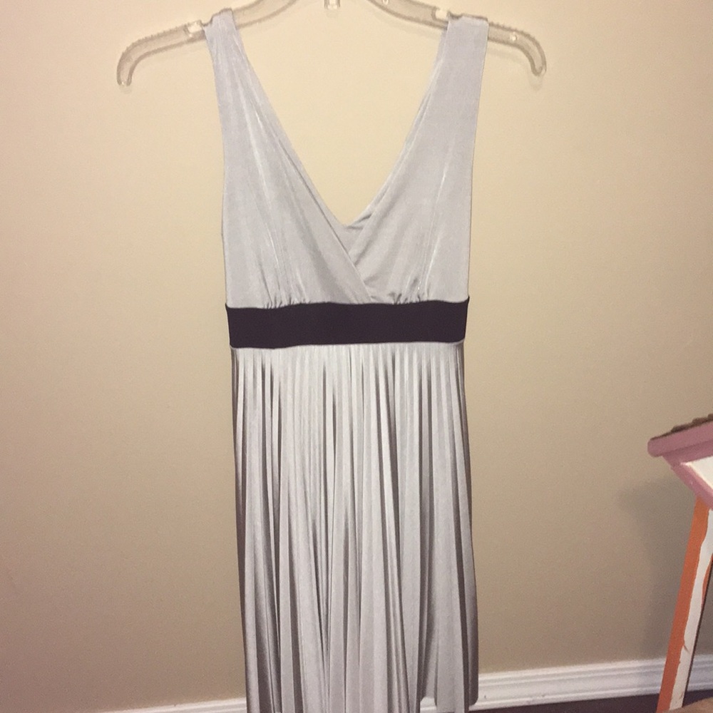 Soft gray sleeveless dress